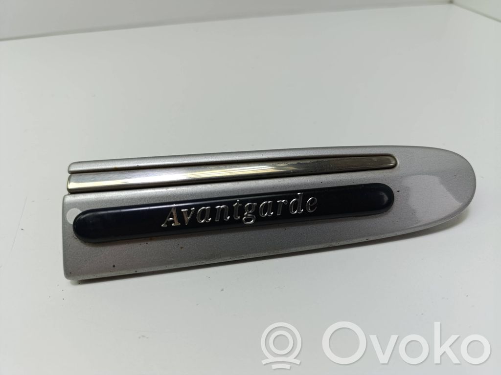 Mercedes-Benz E W211 Moulure, baguette/bande protectrice d'aile