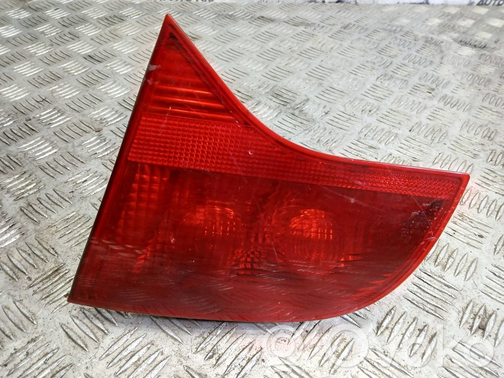 Audi A4 S4 B7 8E 8H Feux arrière sur hayon 