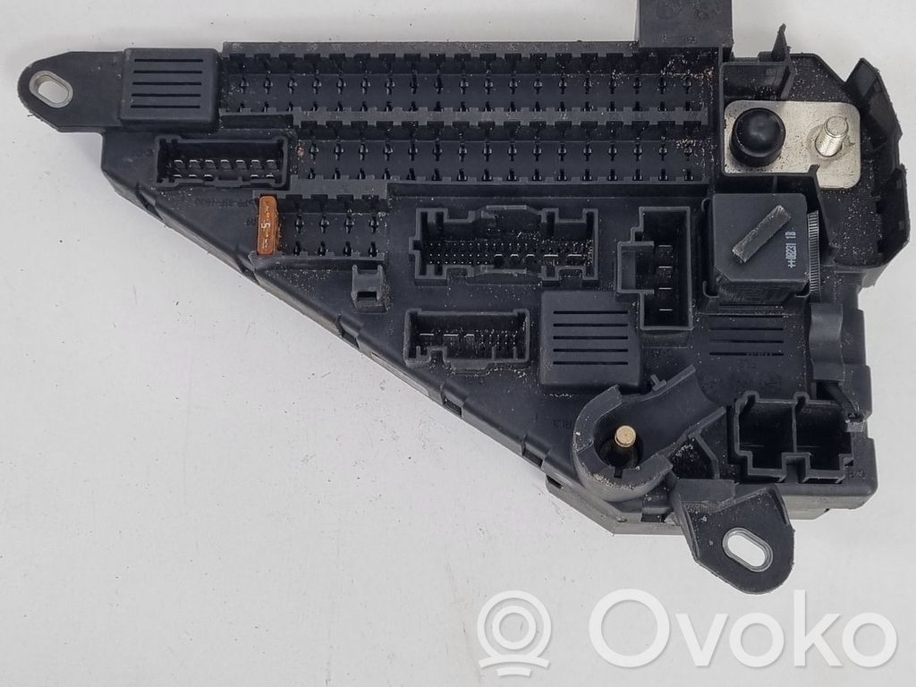 BMW 5 E60 E61 Fuse module 