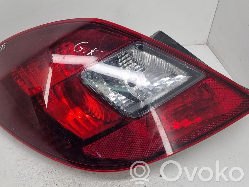Opel Corsa D Galinis žibintas kėbule 