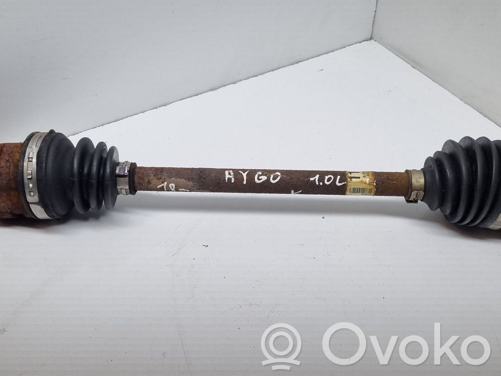 Toyota Aygo AB10 Eje de transmisión delantero 