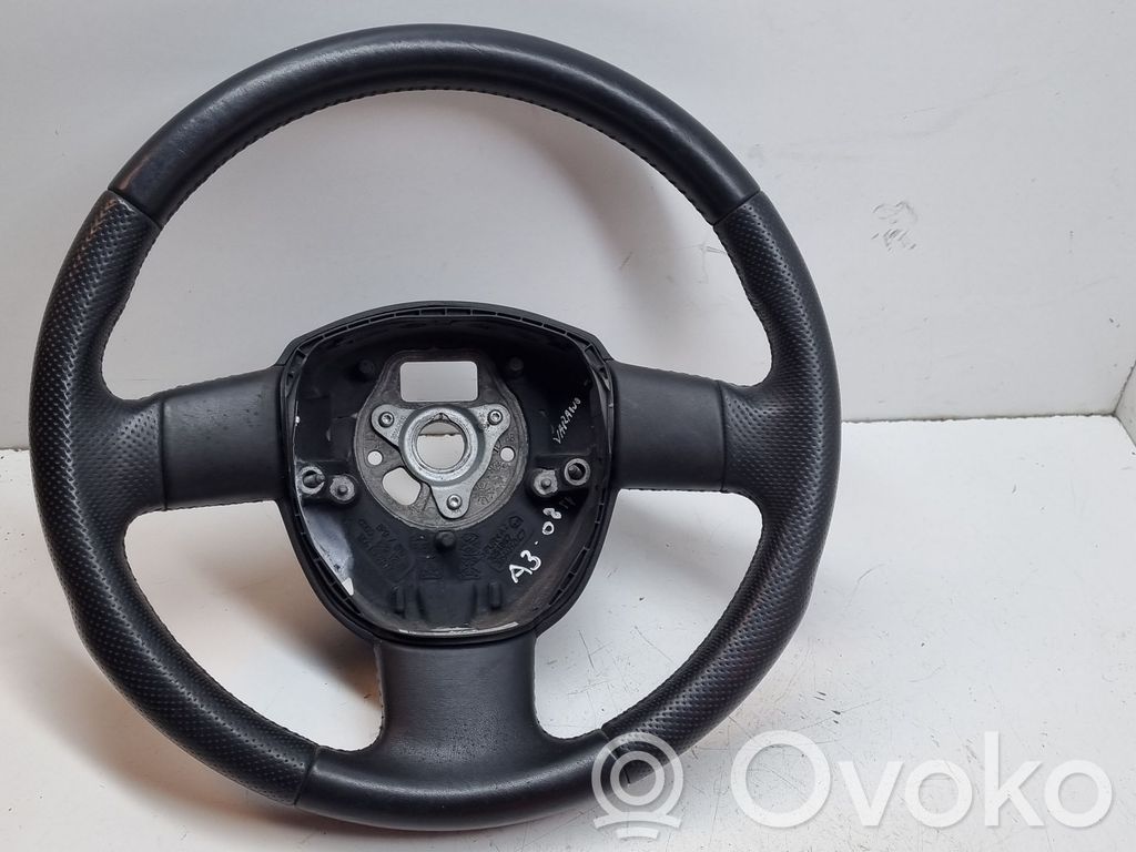 Audi A3 S3 8P Kierownica 