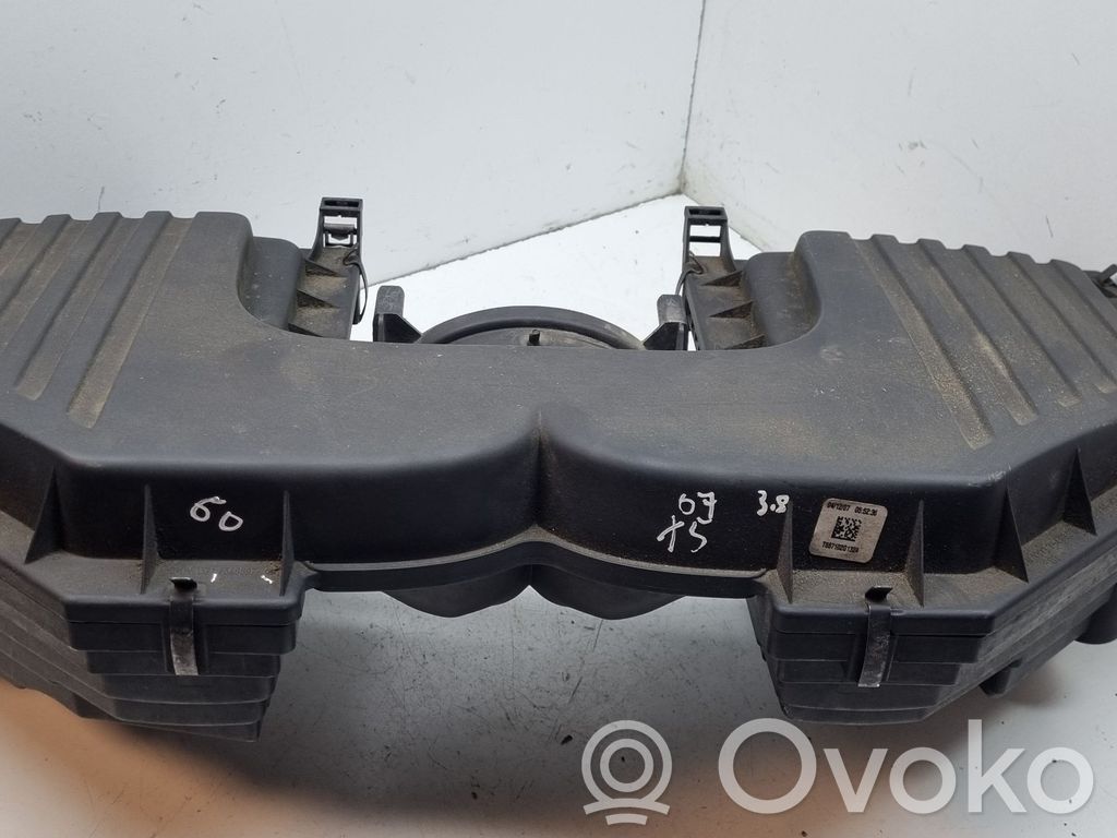 BMW X5 E70 Boîtier de filtre à air 