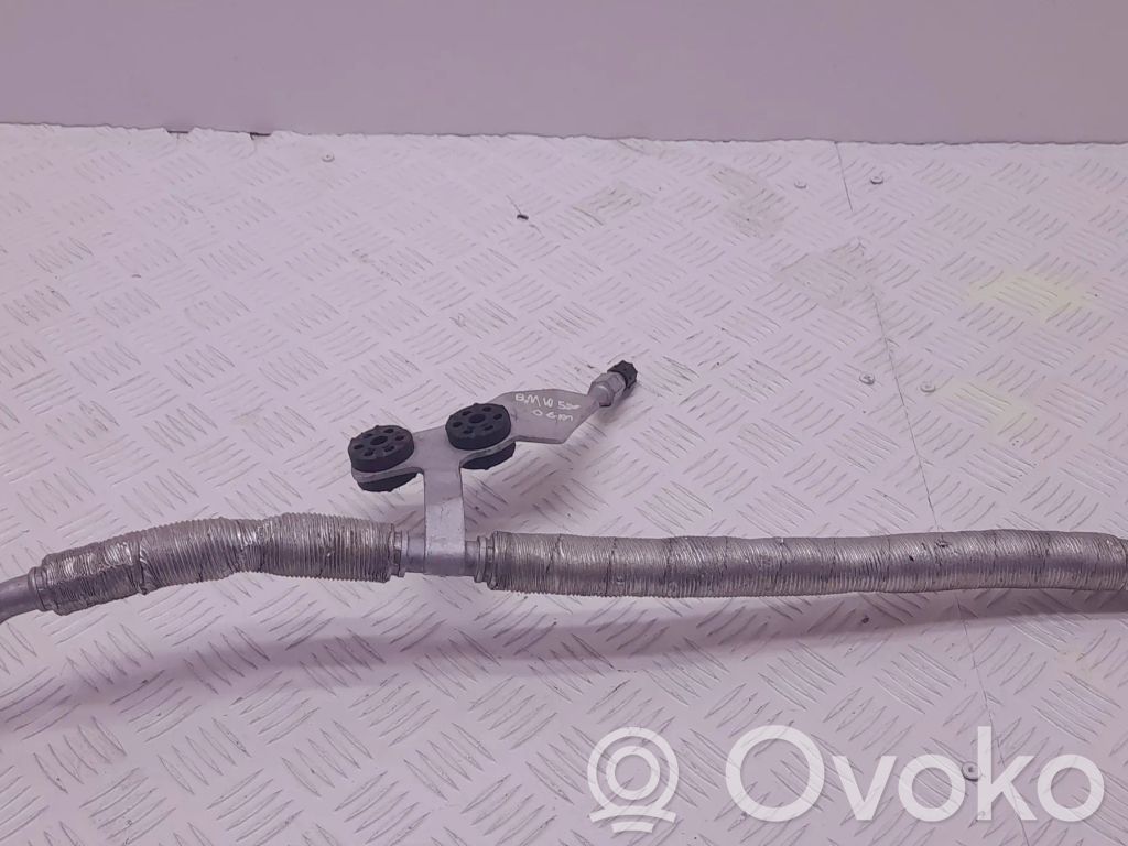 BMW 5 E60 E61 Ilmastointilaitteen putki (A/C) 