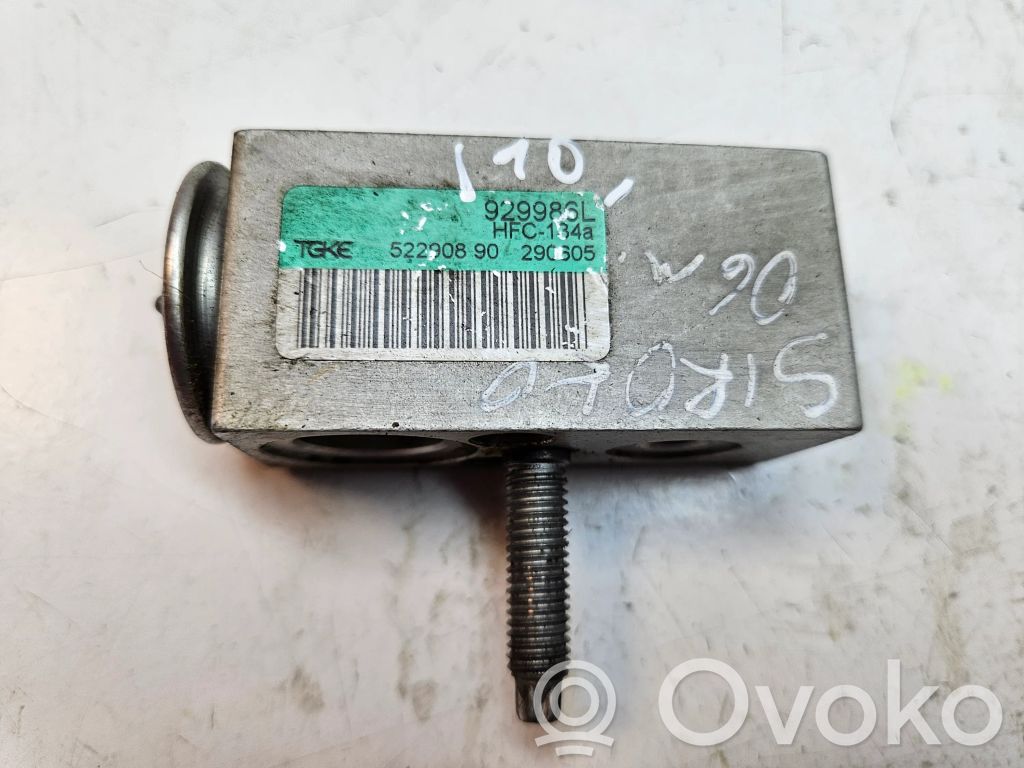 Jeep Grand Cherokee (WK) Air conditioning (A/C) expansion valve 