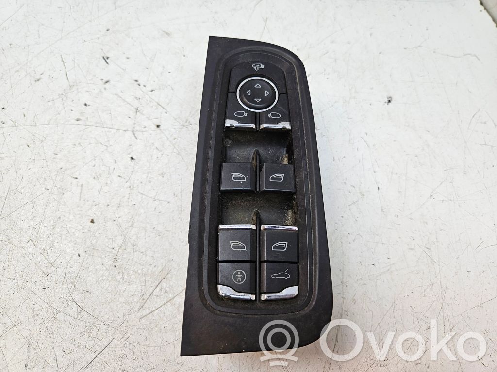 Porsche Cayenne (92A) Przyciski szyb 