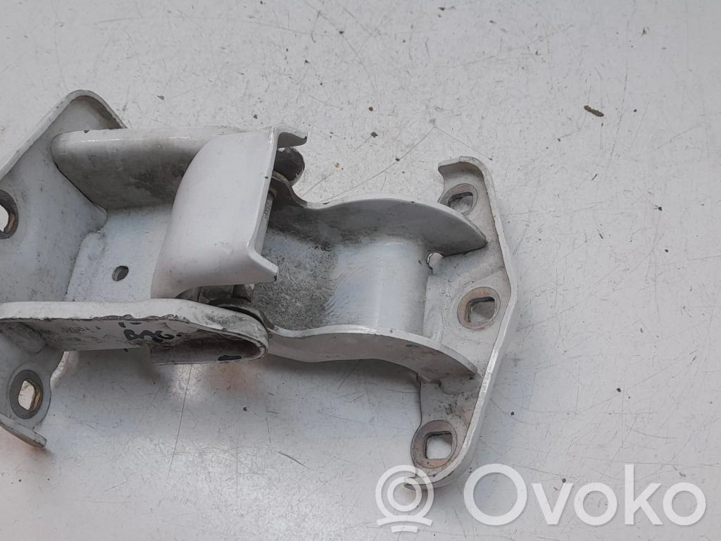 Nissan Primastar Loading door upper hinge 