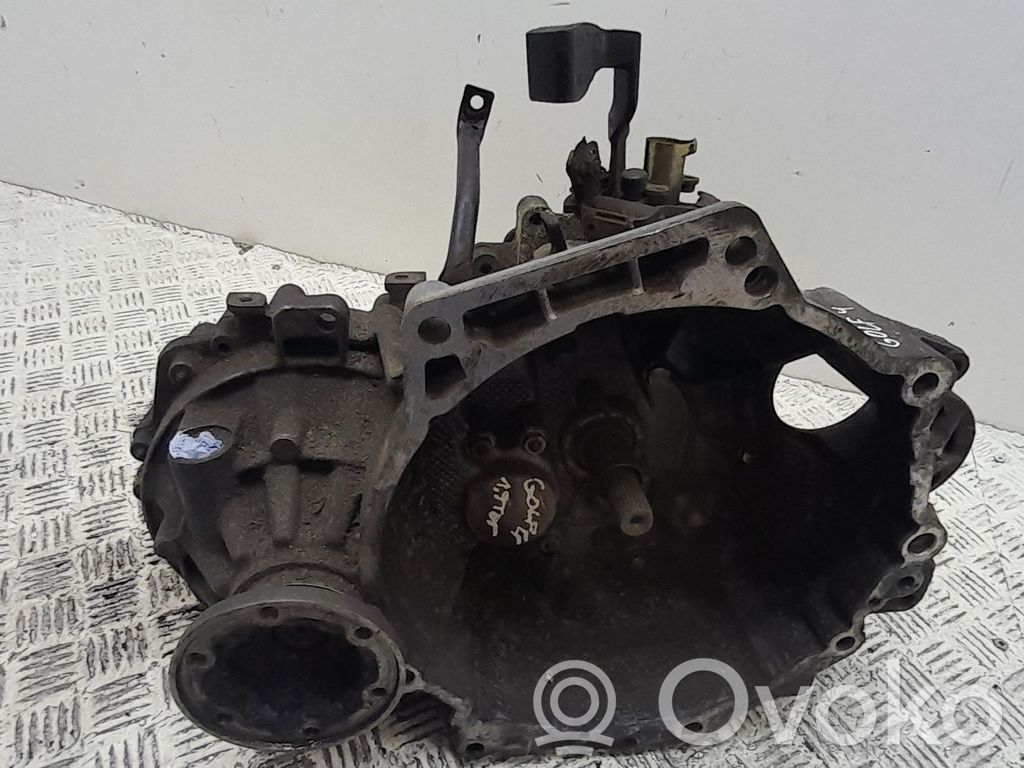 Volkswagen Golf IV Manual 5 speed gearbox 