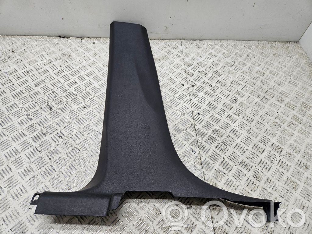 Chevrolet Trax (B) pillar trim (bottom) 