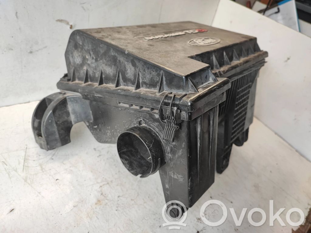 Luftfilterkasten   6C119600CG,6C119600,6899538