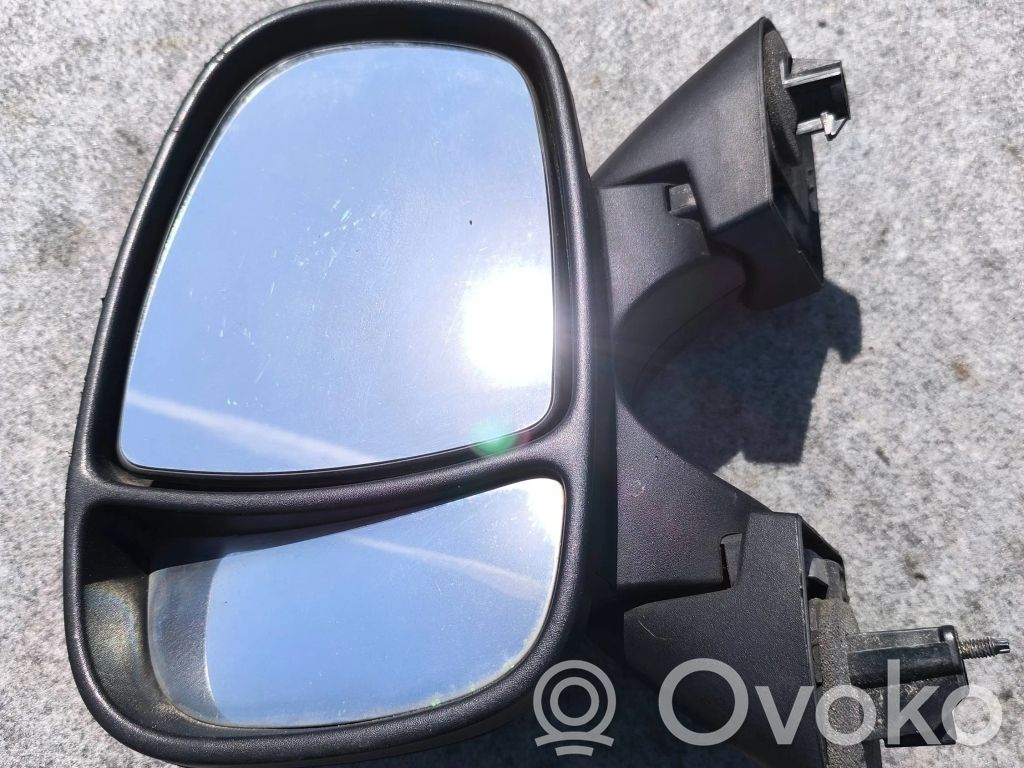 Renault Trafic II (X83) Elektryczne lusterko boczne drzwi przednich 