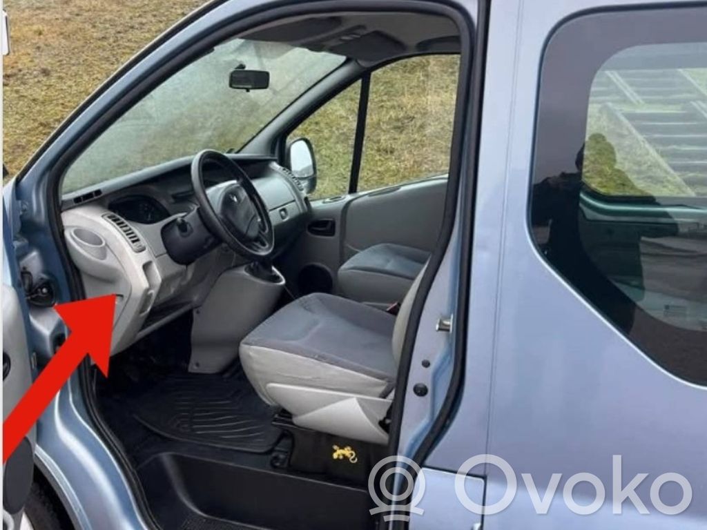 Renault Trafic II (X83) Portavasos 