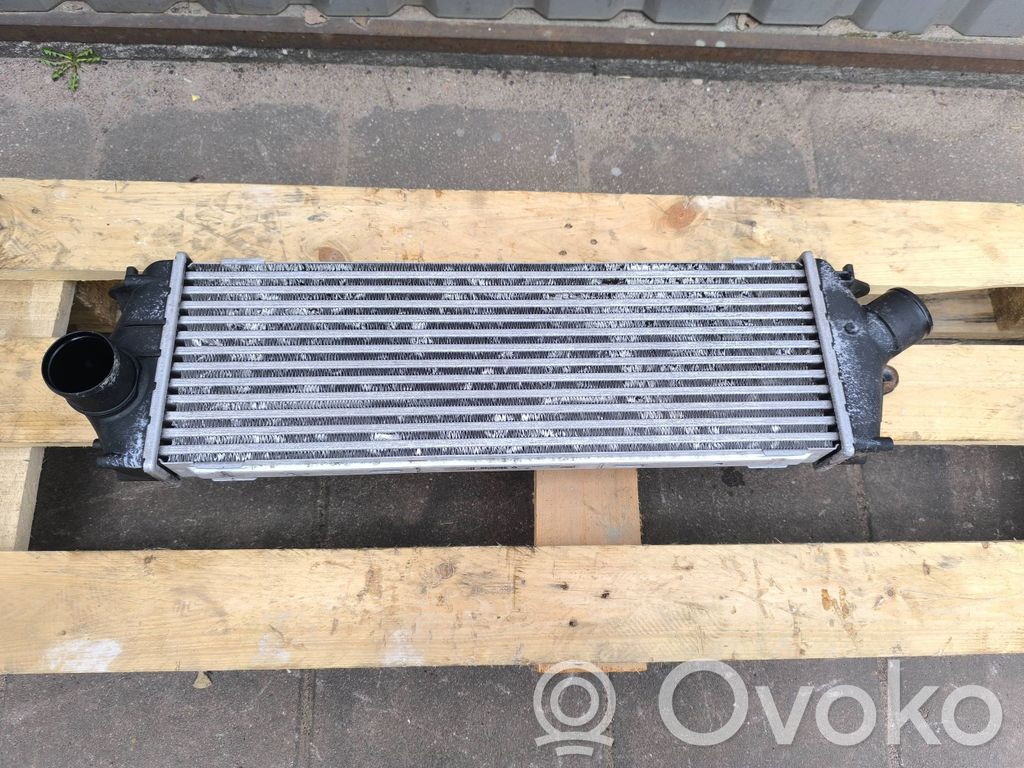 Opel Vivaro Interkūlerio radiatorius 