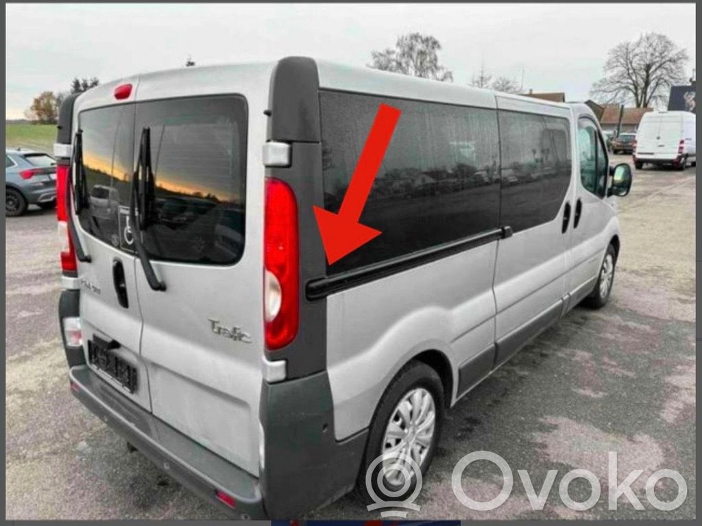 Opel Vivaro Moldura de la guía de la puerta corredera 