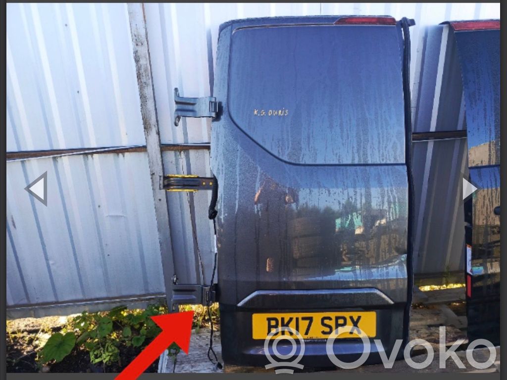 Ford Transit Custom Loading door lower hinge 