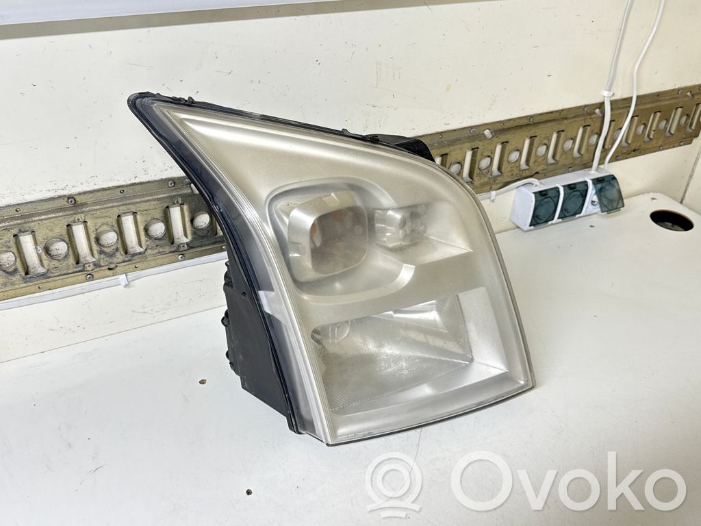 Ford Transit Phare frontale 