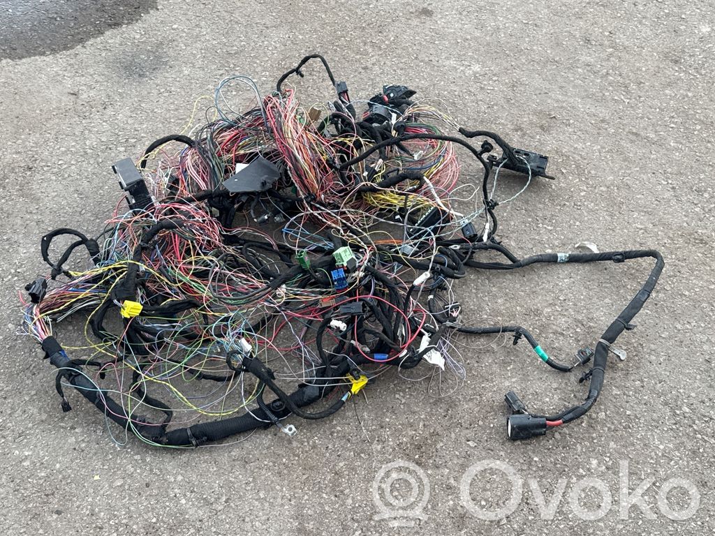 Otros cableados   68277156AA,A2C7701930100,68277155AF,068536453AA,10R059778,1B323104D7