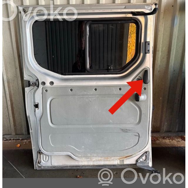 Opel Vivaro Klamka wewnętrzna drzwi bocznych / przesuwnych 
