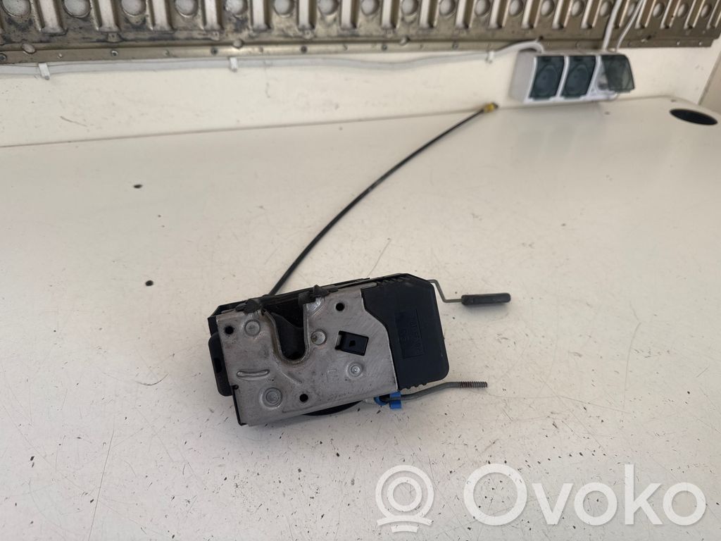 Opel Vivaro Încuietoare ușă față 