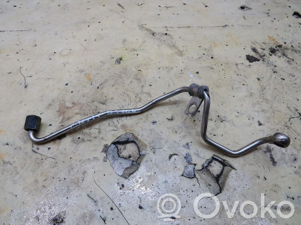 Volkswagen PASSAT B8 Turbo air intake inlet pipe/hose 