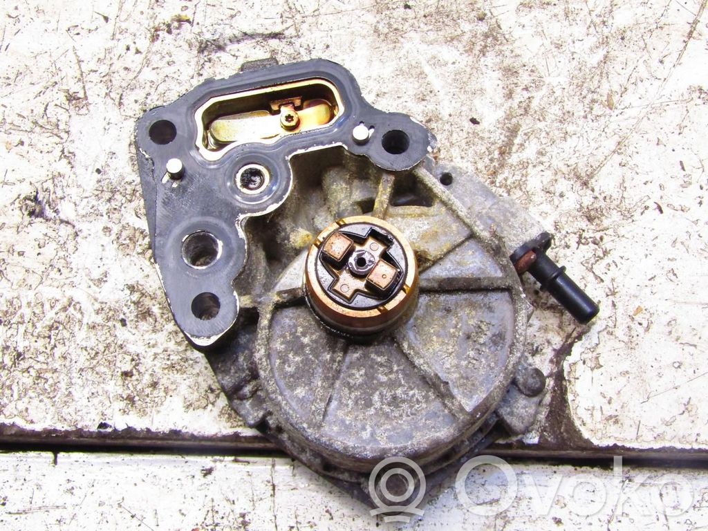 Toyota Auris E180 Alipainepumppu 