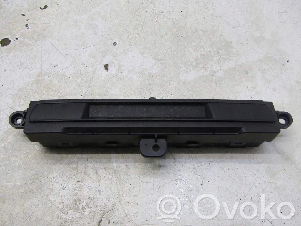 Mazda 2 Screen/display/small screen 