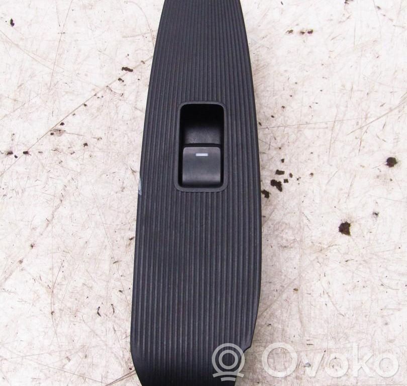 Mazda CX-5 Quarter vent window switch 