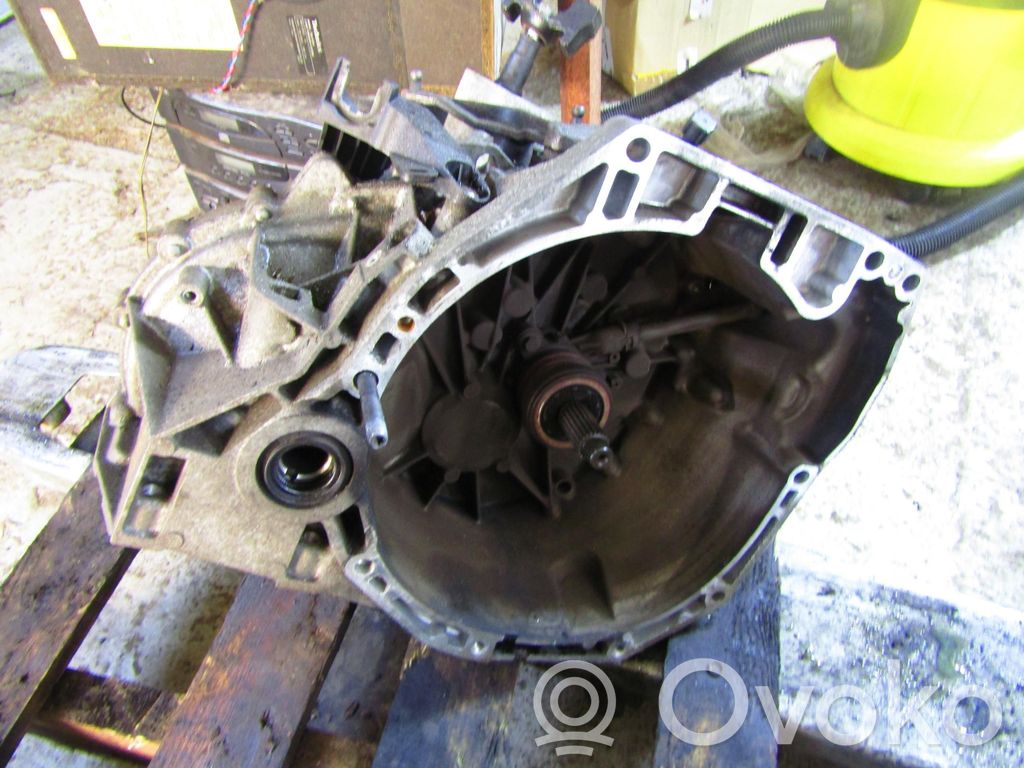 Nissan Qashqai Manualna 5-biegowa skrzynia biegów 