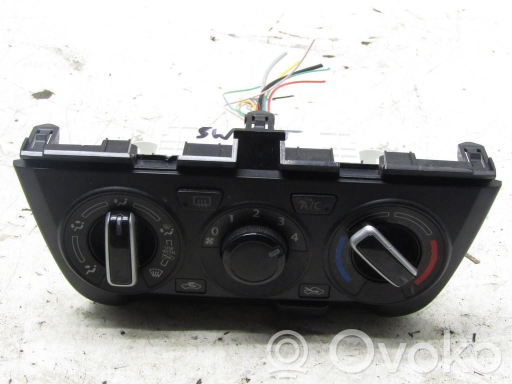 Suzuki Swift III Climate control unit 