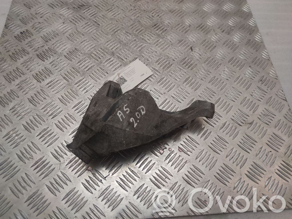 Audi A5 Sportback 8TA Engine mounting bracket 