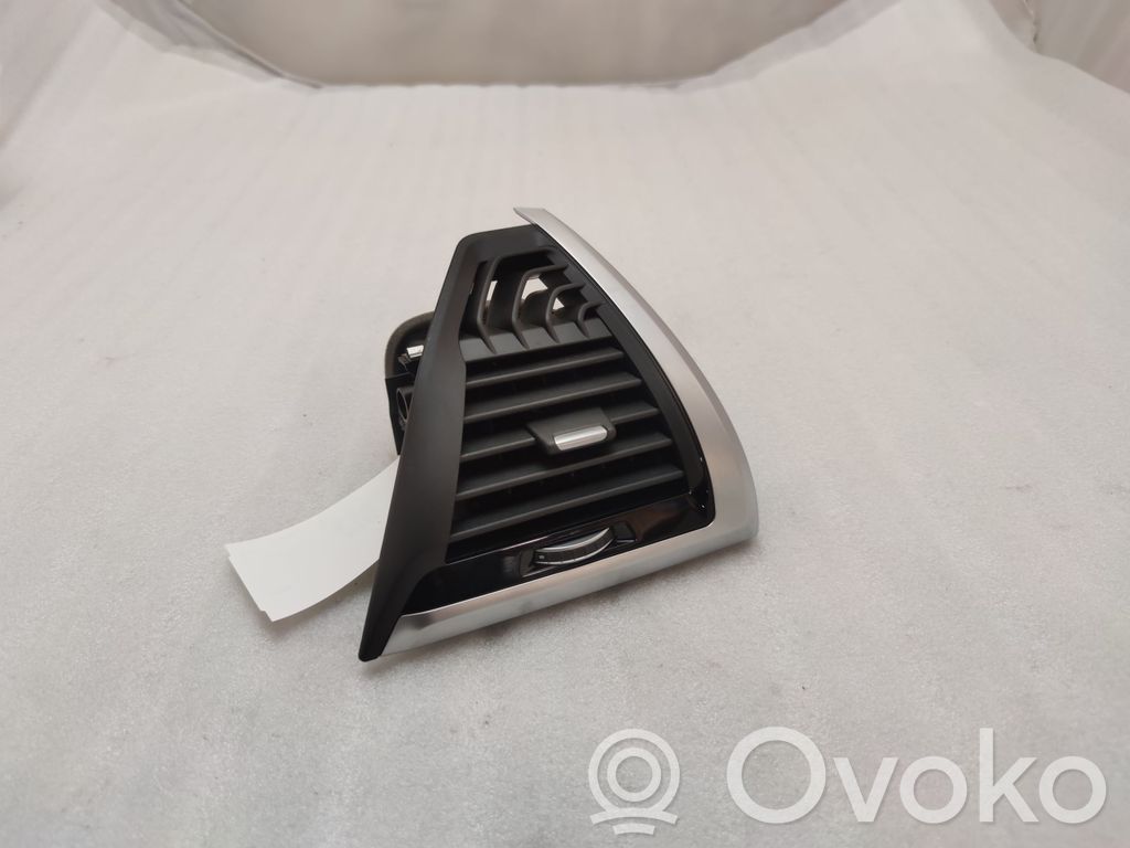 BMW X4 G02 Grilă ventilație/ramă laterală bord 