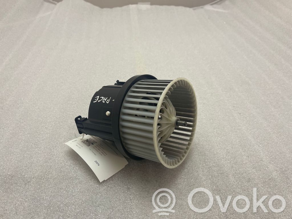 Jaguar E-Pace Front door blower motor 