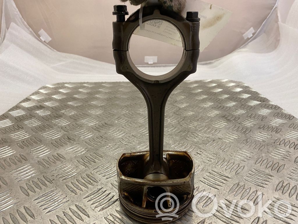 Chrysler Pacifica Piston with connecting rod 