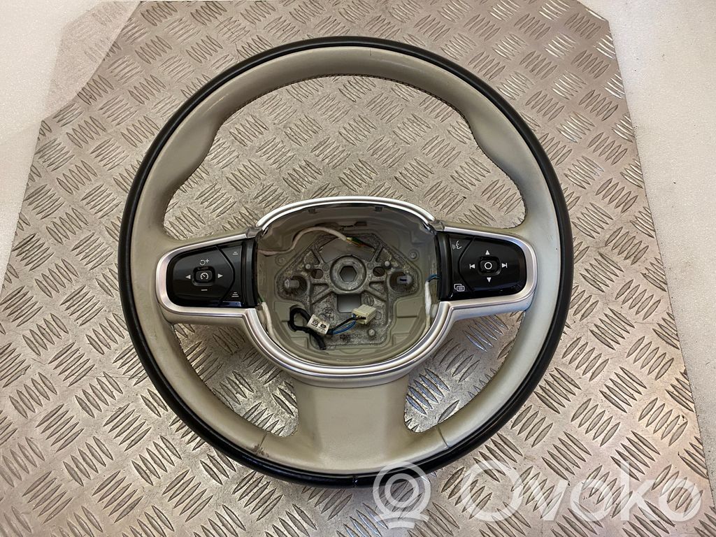 Volvo XC90 Ohjauspyörä 