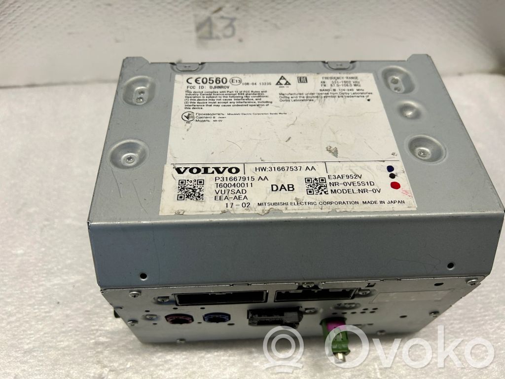 Volvo XC90 Radio/CD/DVD/GPS head unit 