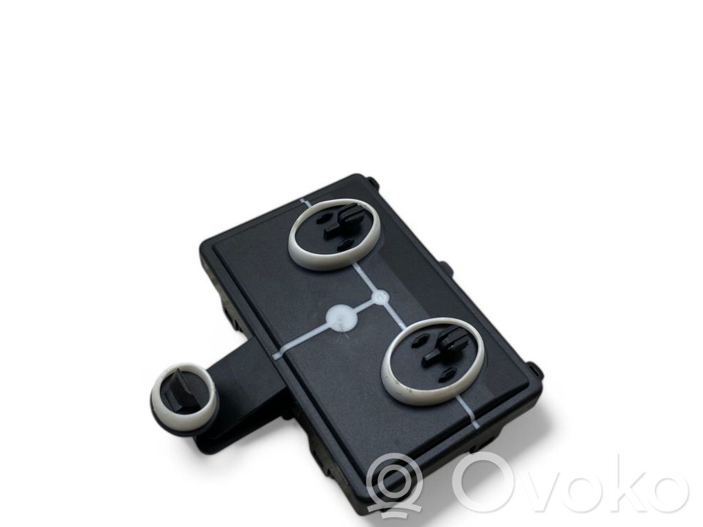 Audi A4 S4 B9 8W Unidad de control/módulo de la puerta 
