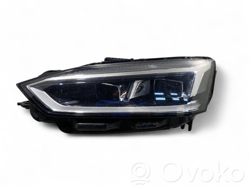 Audi A5 Headlight/headlamp 