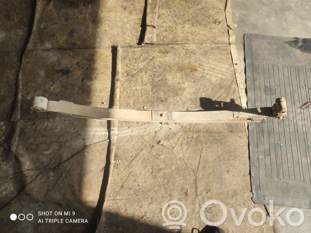 Rear leaf spring