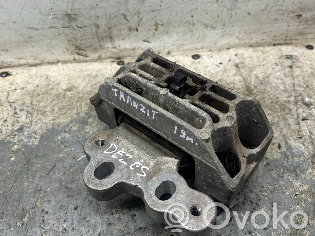 Engine mount bracket   GK217M124AF