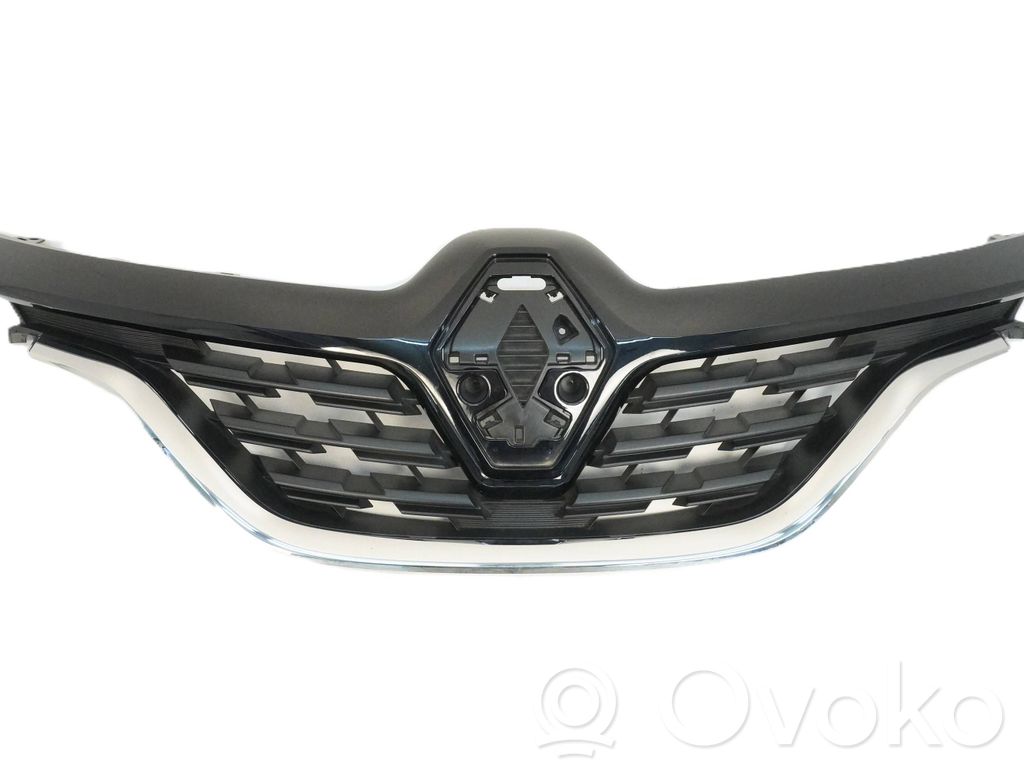 Renault Captur II Front grill 