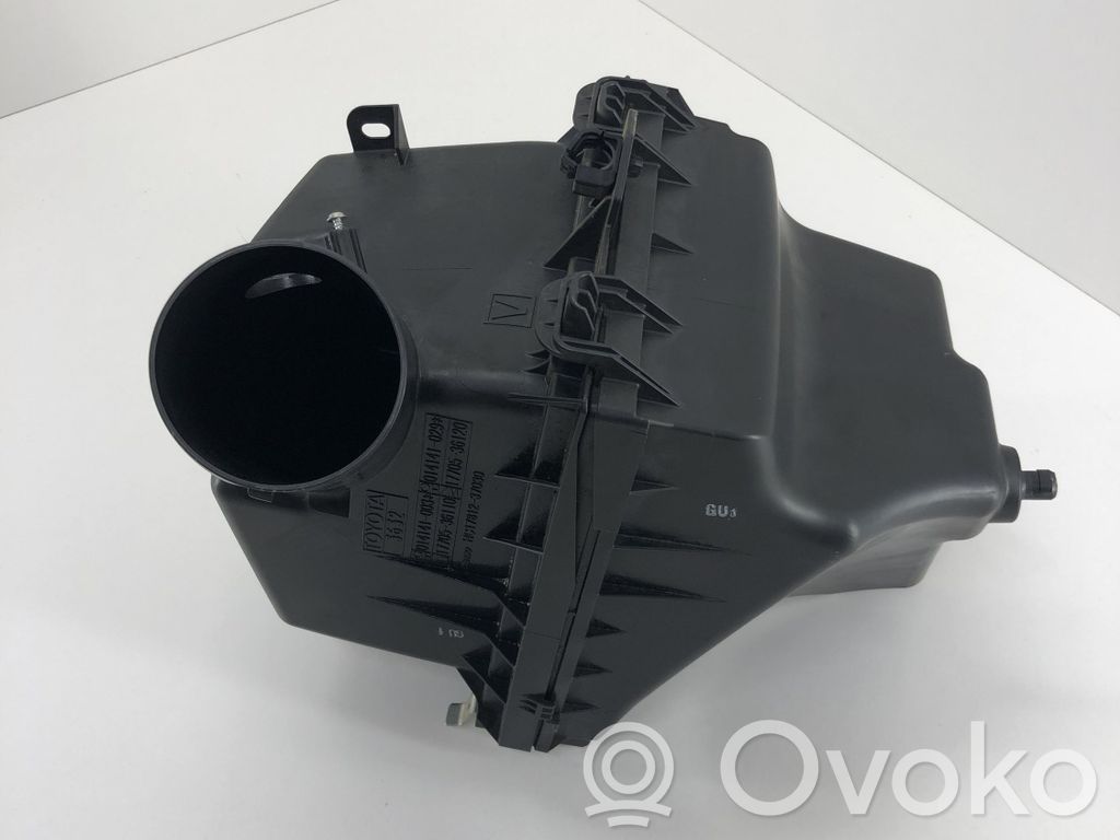 Toyota RAV 4 (XA40) Air filter box 
