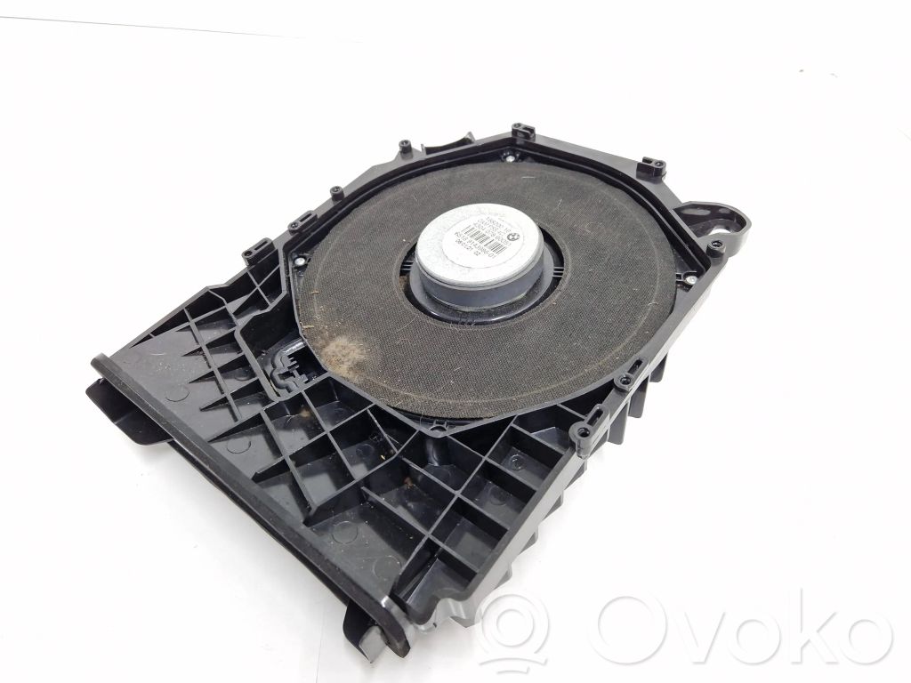 BMW 1 E81 E87 Altavoz subwoofer 