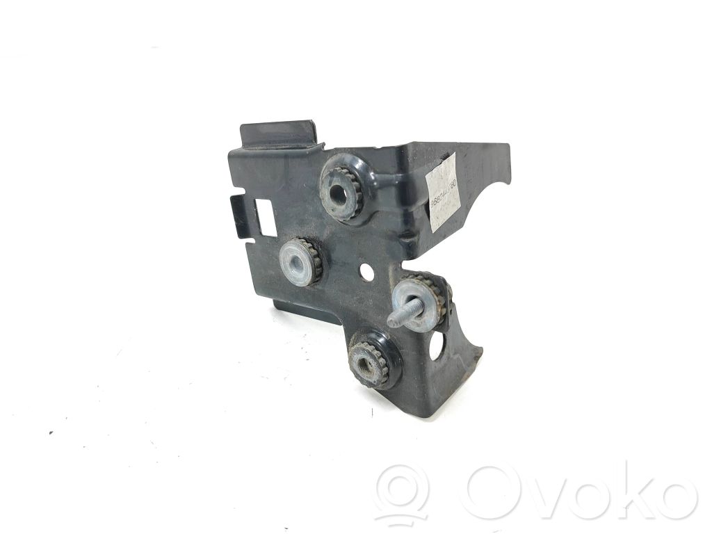 Citroen DS5 ABS pump bracket 