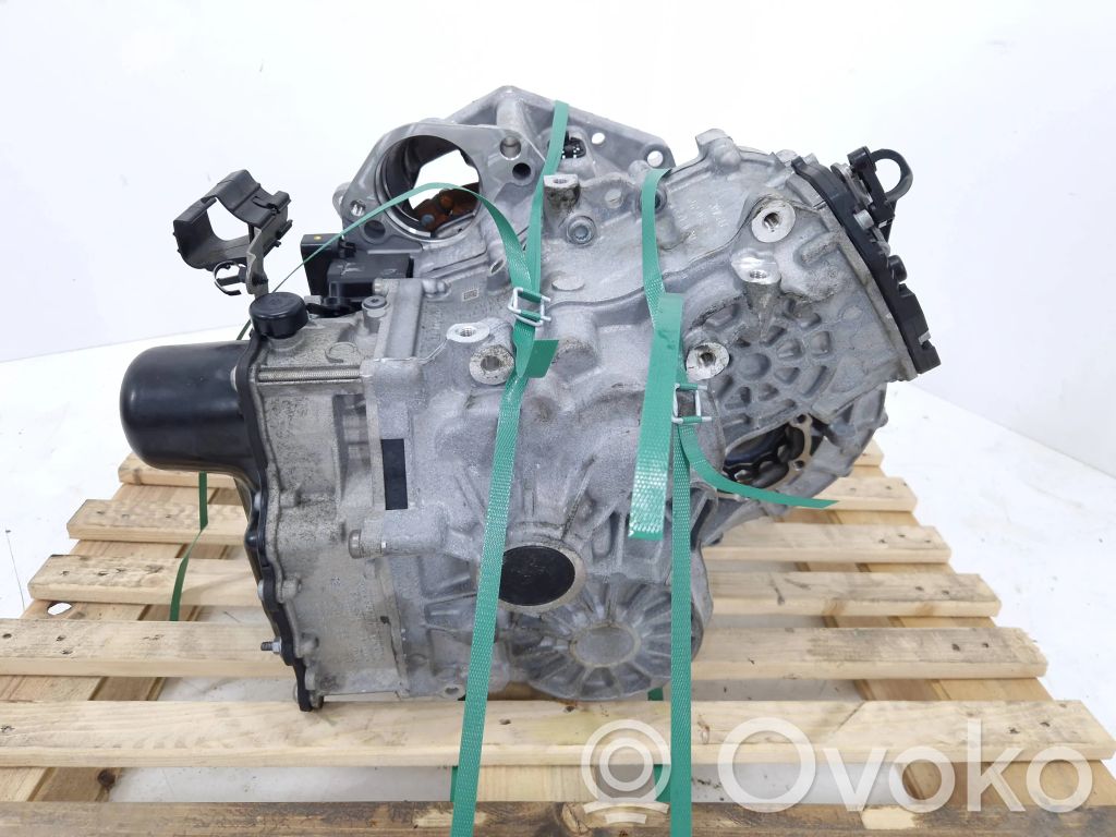 Volkswagen PASSAT B8 Automatic gearbox 