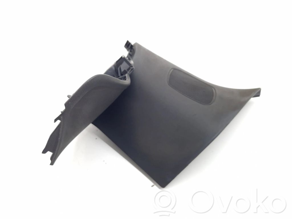 Audi Q3 8U Rivestimento superiore laterale del sedile posteriore 