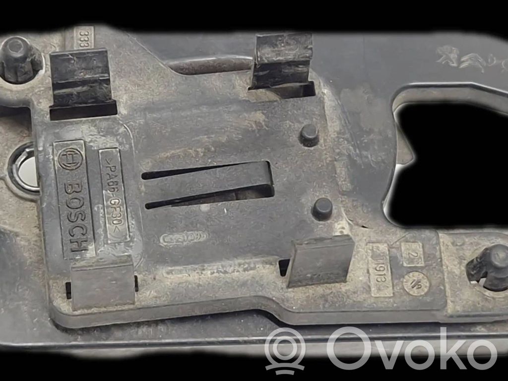 Peugeot 308 Other engine bay part 