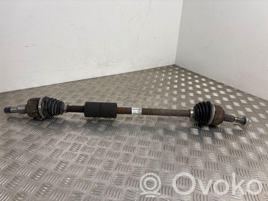Ford Focus Etuvetoakseli 