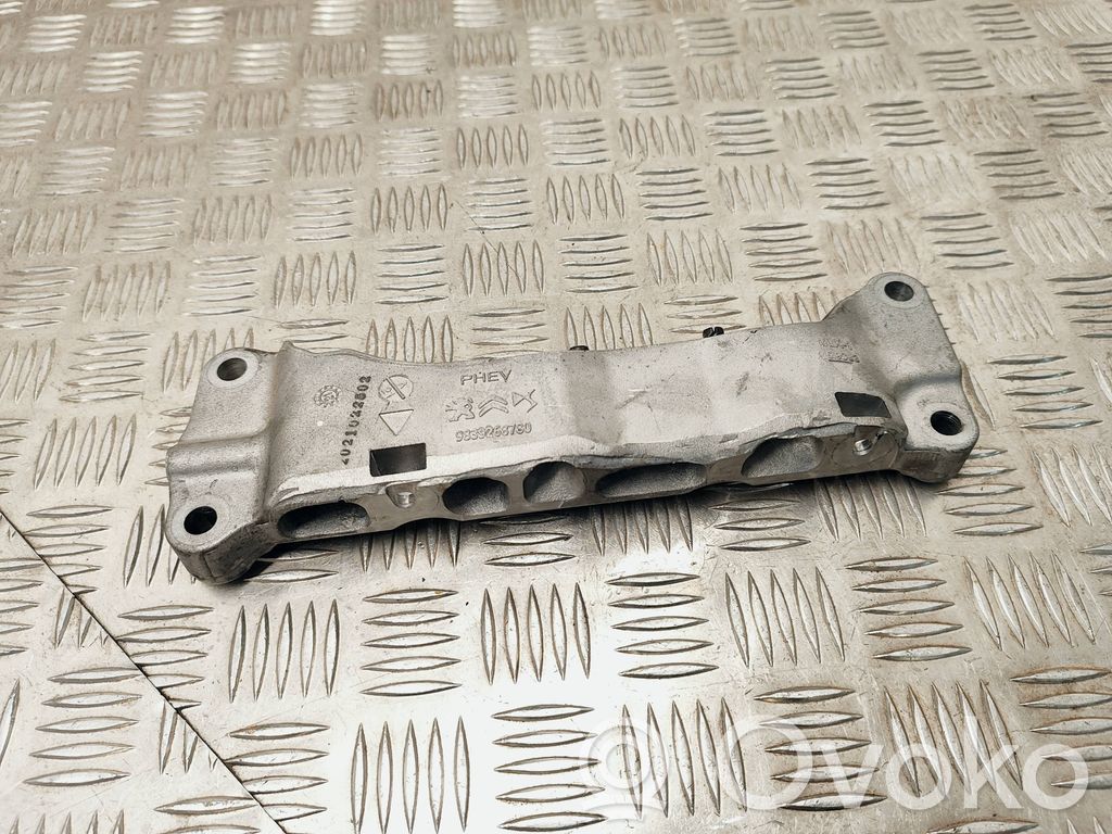 Peugeot 508 II Engine mounting bracket 