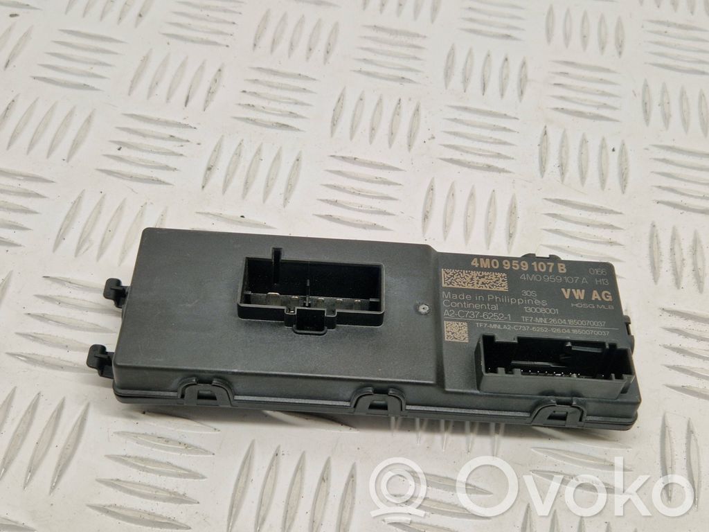 Audi A4 Allroad B9 Tailgate/trunk control unit/module 