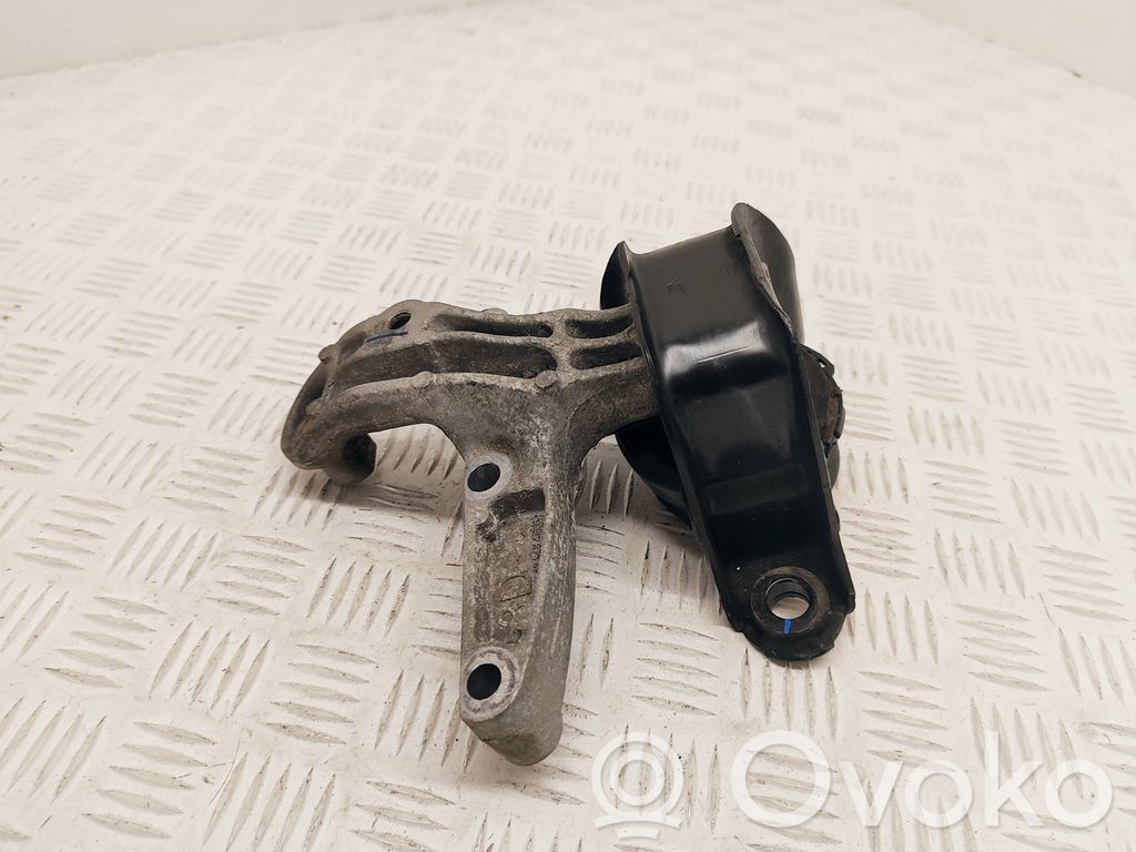 Engine mount bracket   112848459R